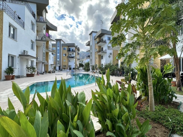 Недвижимость на Северном Кипре рядом в комплексе Melis