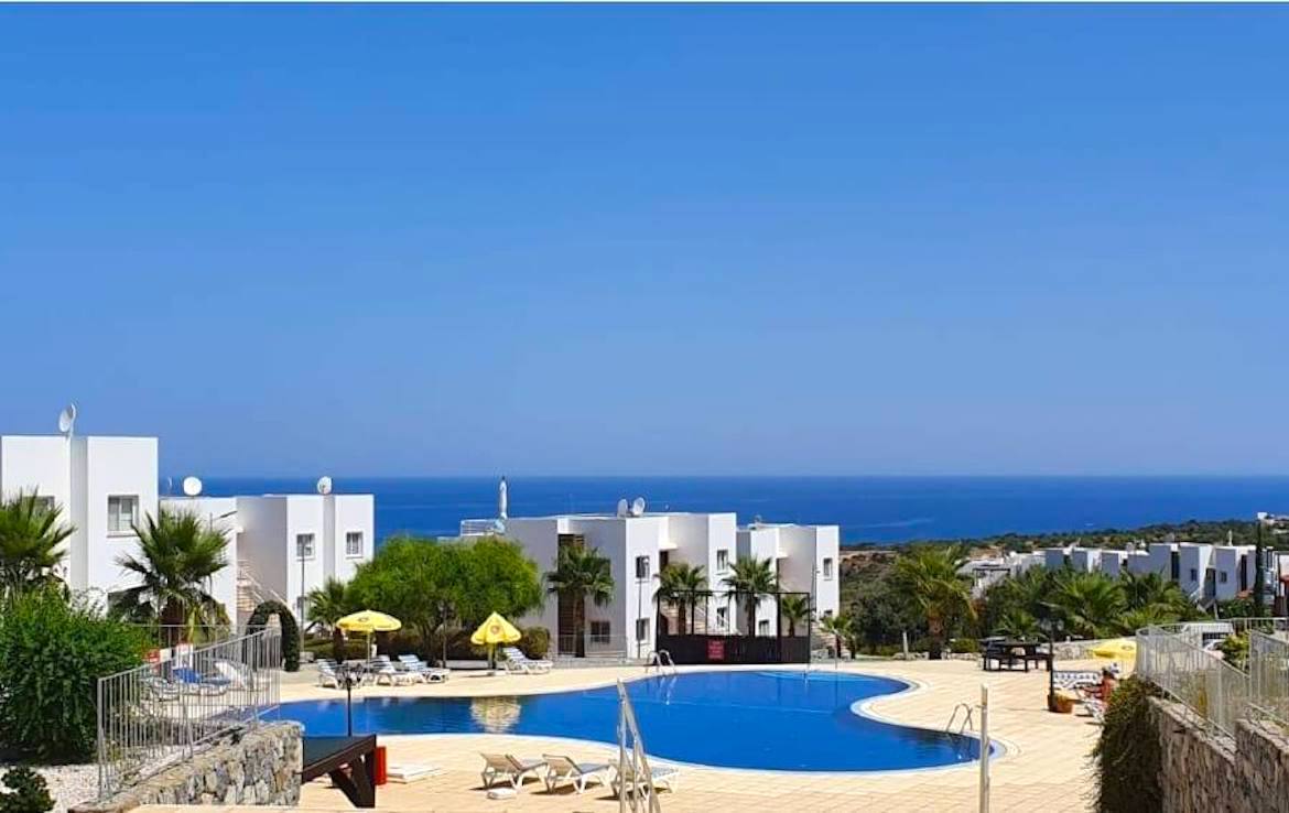 Квартира 2+1 с собственным садом в Sea Terra Reserve