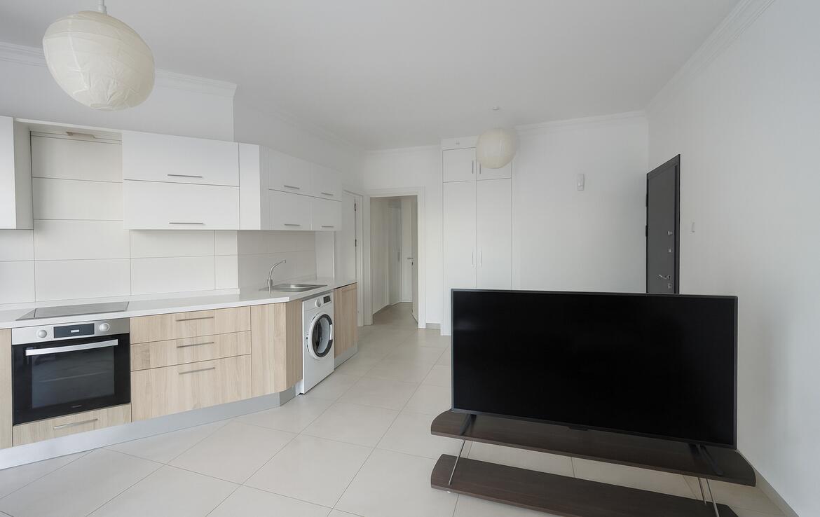 Апартаменты 1+1 с террасой на крыше в комплексе Fuat & Gulfere