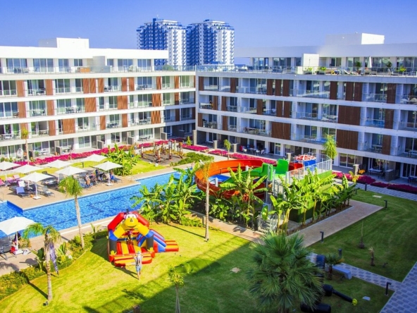Студия мечты в Courtyard Long Beach в Искеле