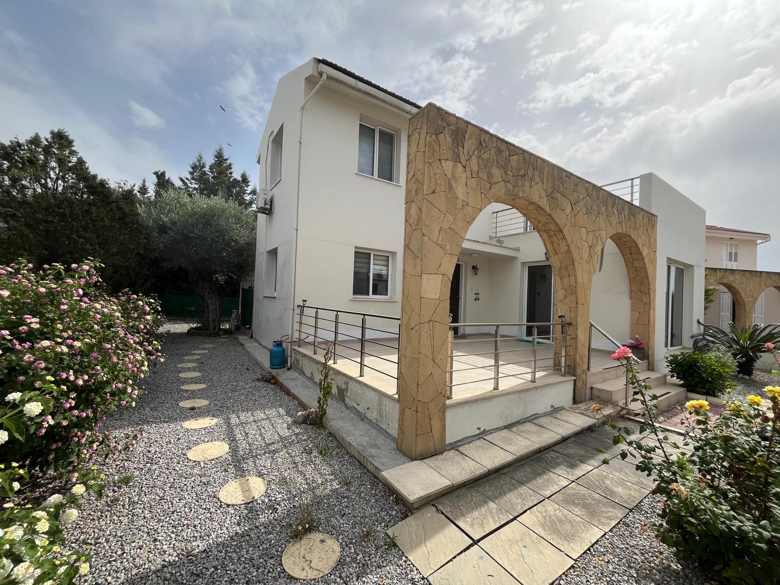 Аренда Виллы 3+1 в Oзанкой