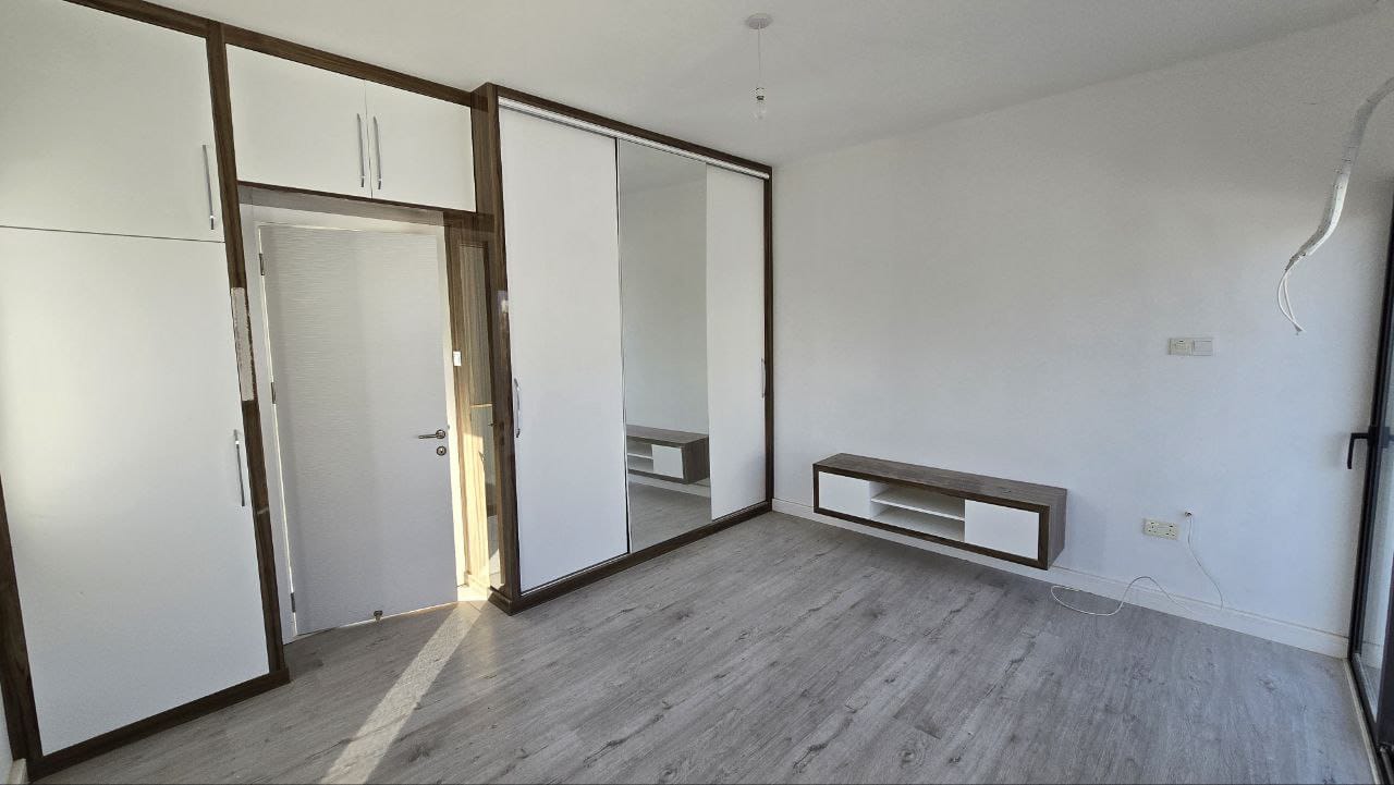 Новая 3+1 вилла в Лапте