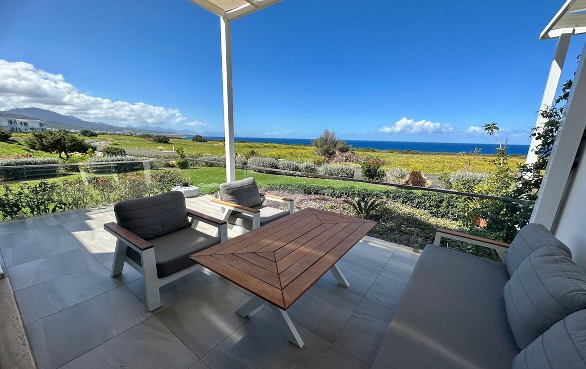 Апартаменты 2+1 на берегу моря в комплексе The Resort