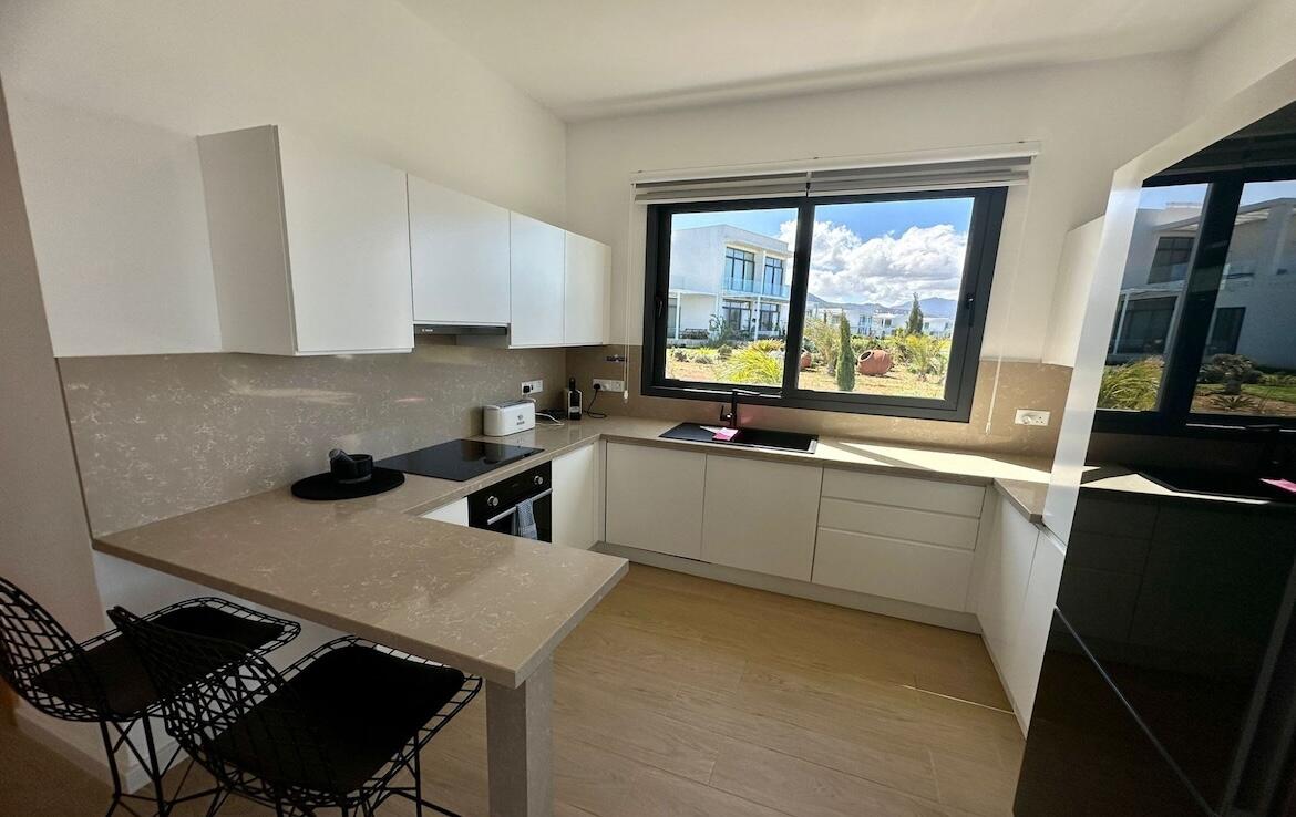 Апартаменты 2+1 на берегу моря в комплексе The Resort