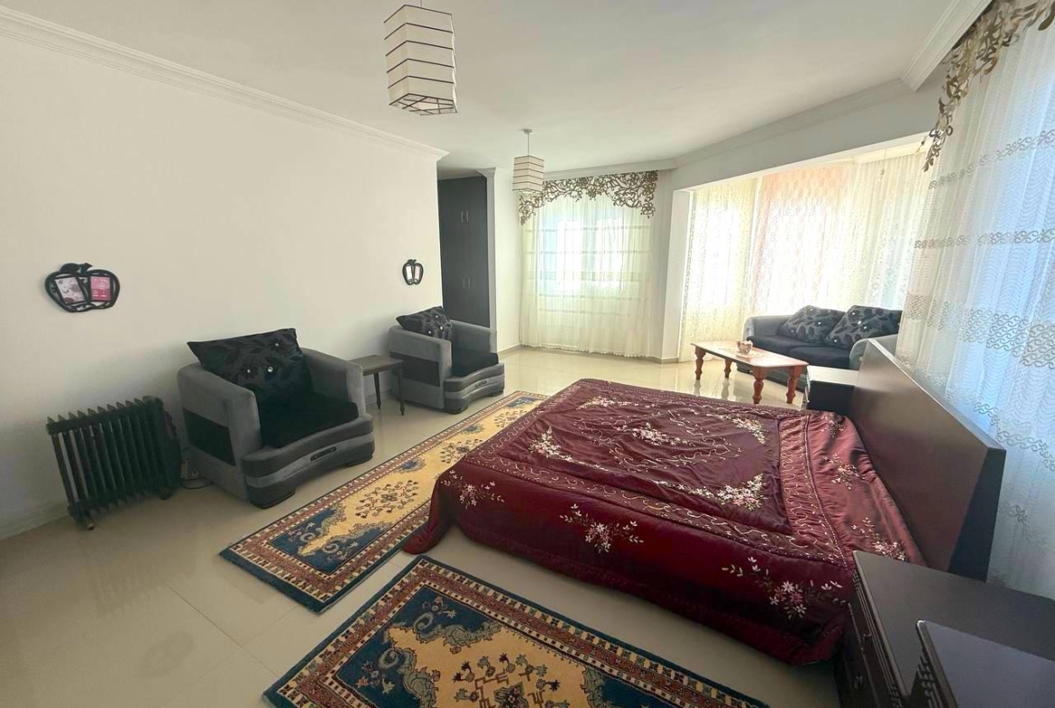 Аренда просторной виллы 4+1 в Алсанджаке